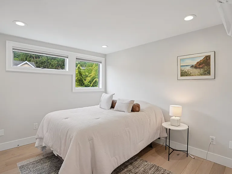 2134 Waverly Pl N #303 — Photo 11