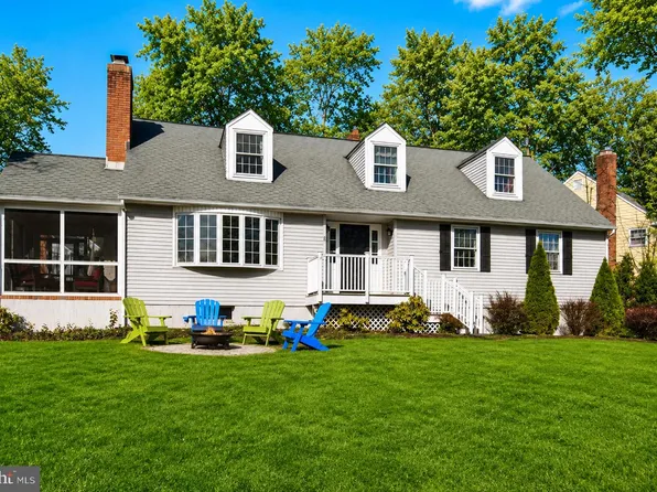 8 Turner Ct, Princeton, NJ 08540