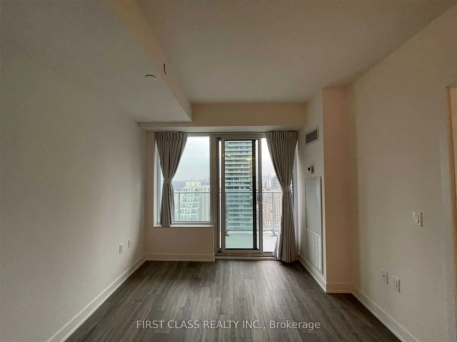 2 bed, $2,300 — Photo 3