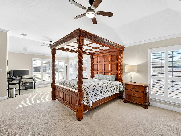 Hilton Head Dr — Photo 12