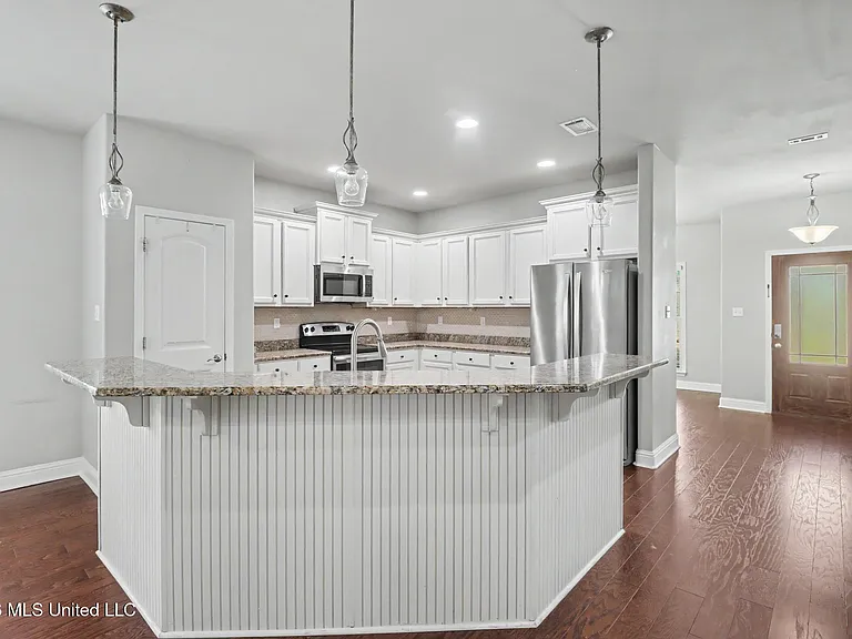789 Bay Breeze Dr — Photo 5