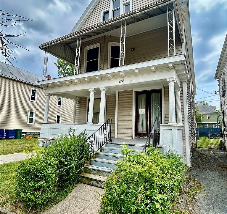 1st image of 213 Winslow Ave