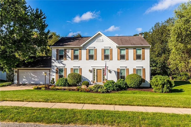 922 Fairfield Ln photo 1