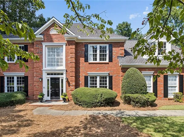 6079 Poplar Bluff Cir, Peachtree Corners, GA 30092