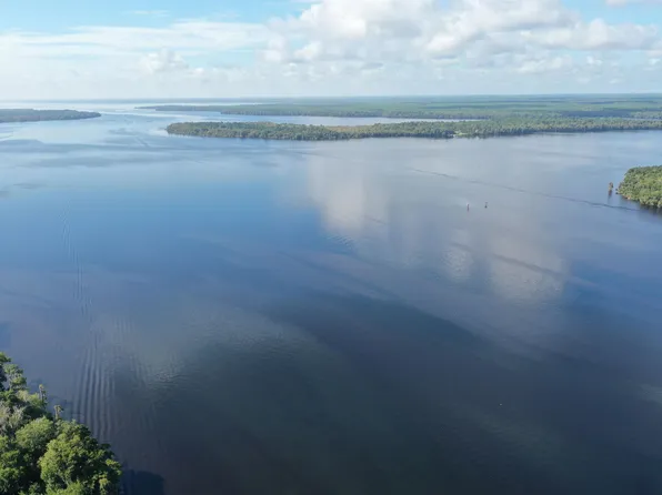 Wooten Rd, Crescent City, FL 32112