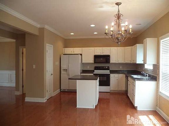 5th image of 4531 Everwood Oak Ln