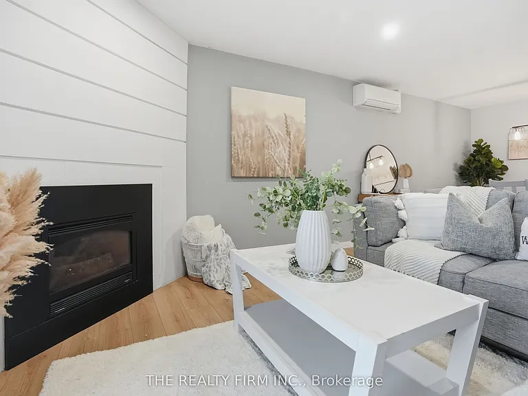 735 Deveron Cres #310 — Photo 6