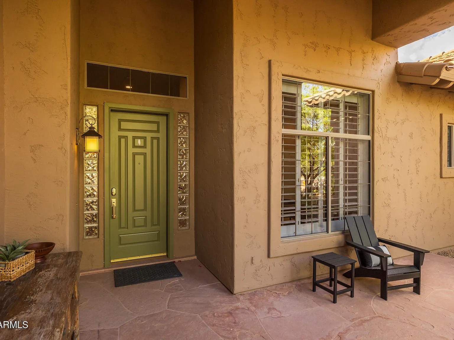 4 bed, 3.0 bath, 2830 sqft, $5,000 — Photo 2
