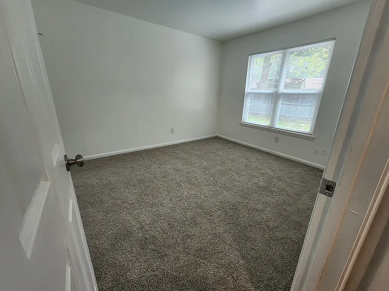 300 Hurdle Dr #A — Photo 18