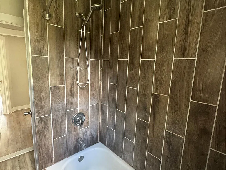 425 Landing Ave — Photo 12