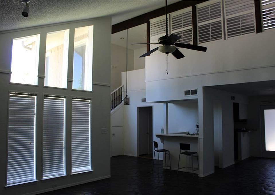 1st image of 2211 Brigadoon Ct
