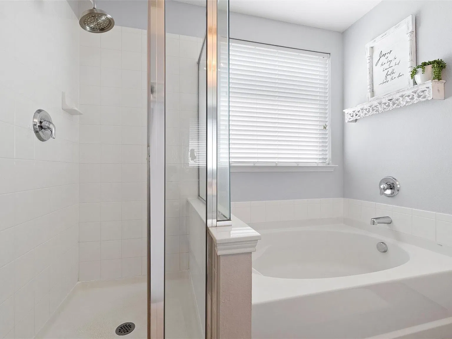 5 bed, 2659 sqft, $2,700 — Photo 4