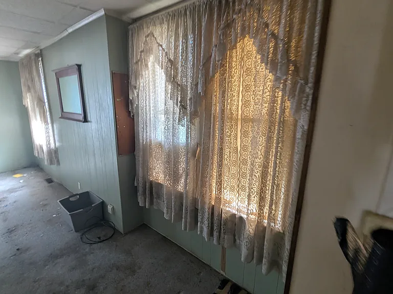 1108 E Arcadia Ave — Photo 30