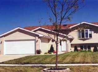7420 92nd Ave, Crown Point, IN 46307