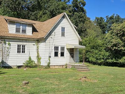 9 S Stuck St, Mc Clure, PA, 17841