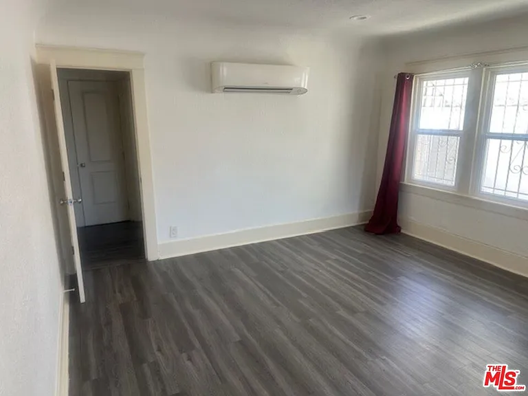 5850 Arlington Ave — Photo 12