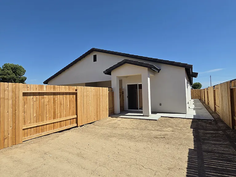 5106 Cohiba Ct #B — Photo 11