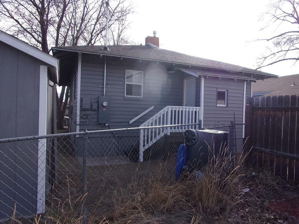 2nd image of 618 W 26th St