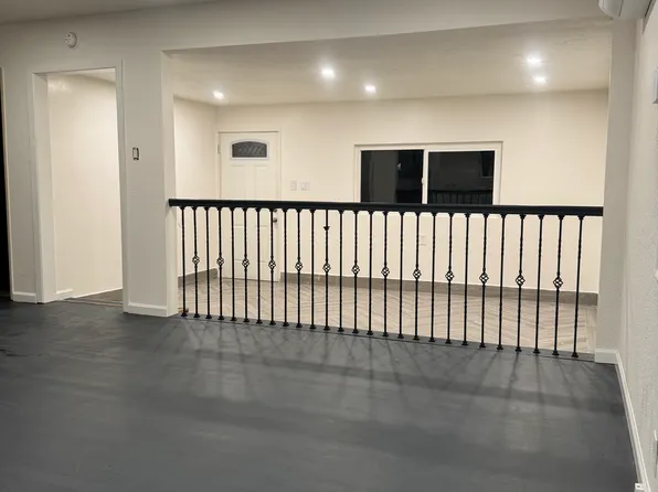 220 S Valley Center Ave, San Dimas, CA 91773