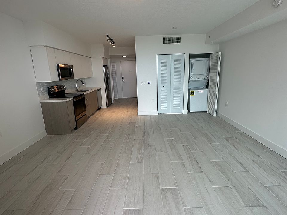 1st image of 300 E Dania Beach Blvd #605