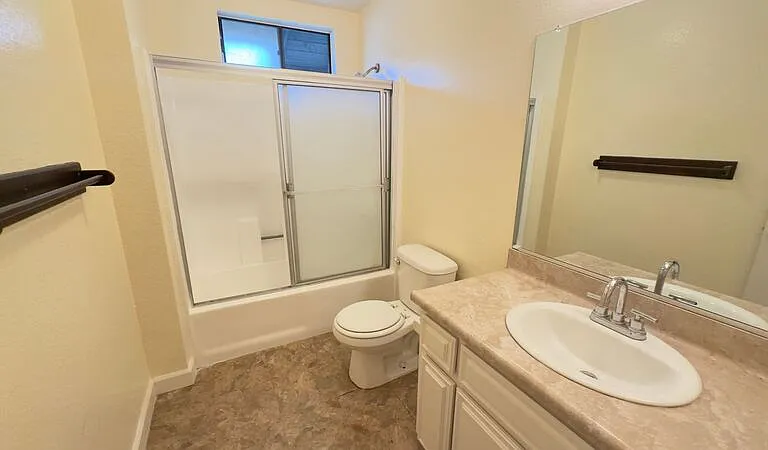 539 N Alameda Ave #4 — Photo 11