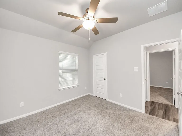 518 Ellwood Terrace Ln — Photo 30