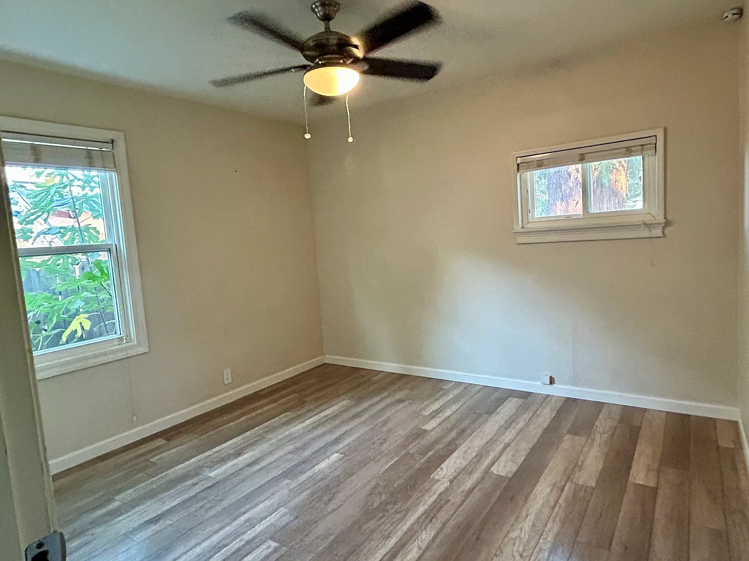2 bed, 830 sqft, $1,050 — Photo 2