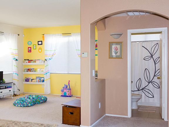 Dining Room-Play room-1