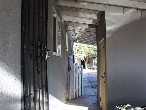 4th image of 15294 Magnolia Road