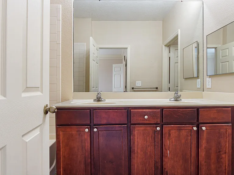 1602 Baldwin Rowe Cir #1602 — Photo 30
