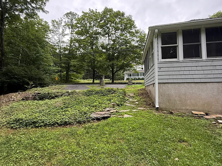 205 Mountain Rd — Photo 21