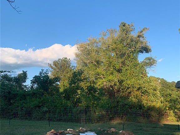 4th image of 930 Cantrell Rd