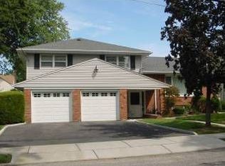 213 Columbus Ave, Hasbrouck Heights, NJ 07604