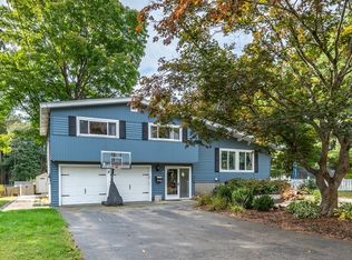 18 Little Tree Ln, Framingham, MA 01701