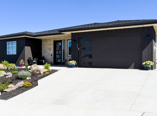 4637 SW Antelope Ave, Redmond, OR 97756