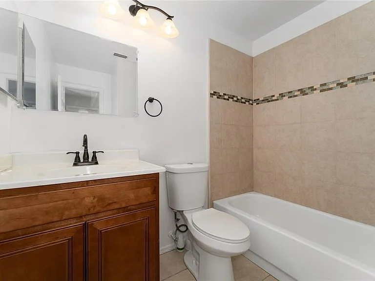 1220 Garden Isle Ct — Photo 23