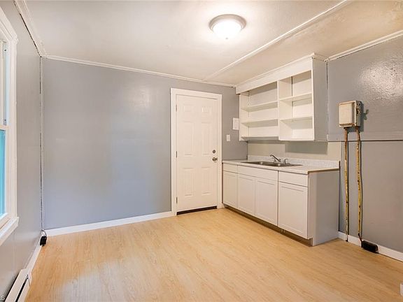 4th image of 41 Circle Dr