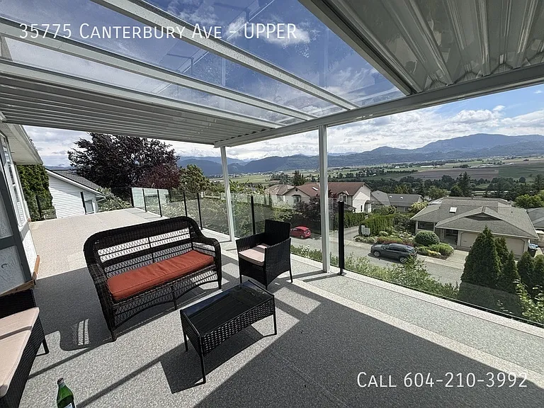 35775 Canterbury Ave #UPPER — Photo 12