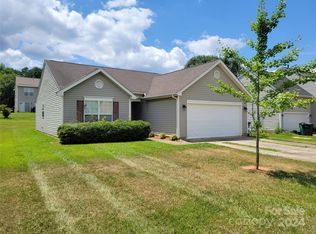 6438 Wedron Ct, Charlotte, NC 28216