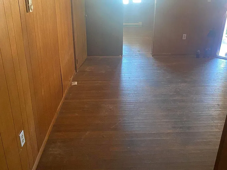 2713 Jackson St — Photo 7