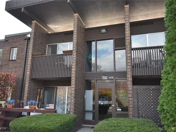 10740 Valley View Rd APT A13, Sagamore Hills, OH 44067