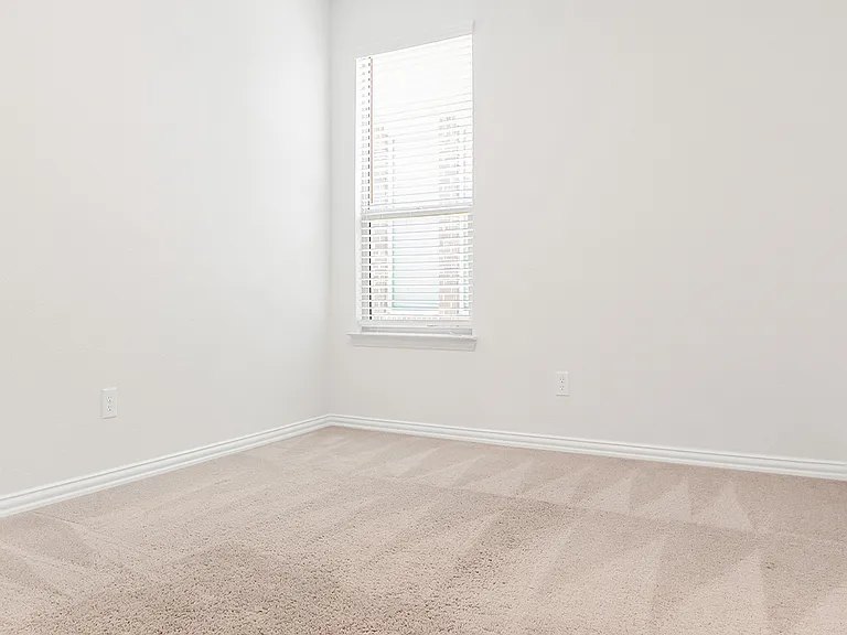 1120 Canuela Way — Photo 24