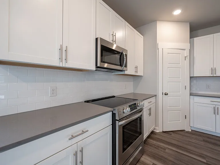 293 Casper Dr — Photo 10