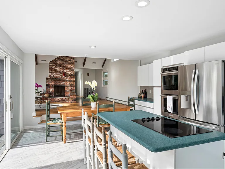 542 Montauk Hwy — Photo 8