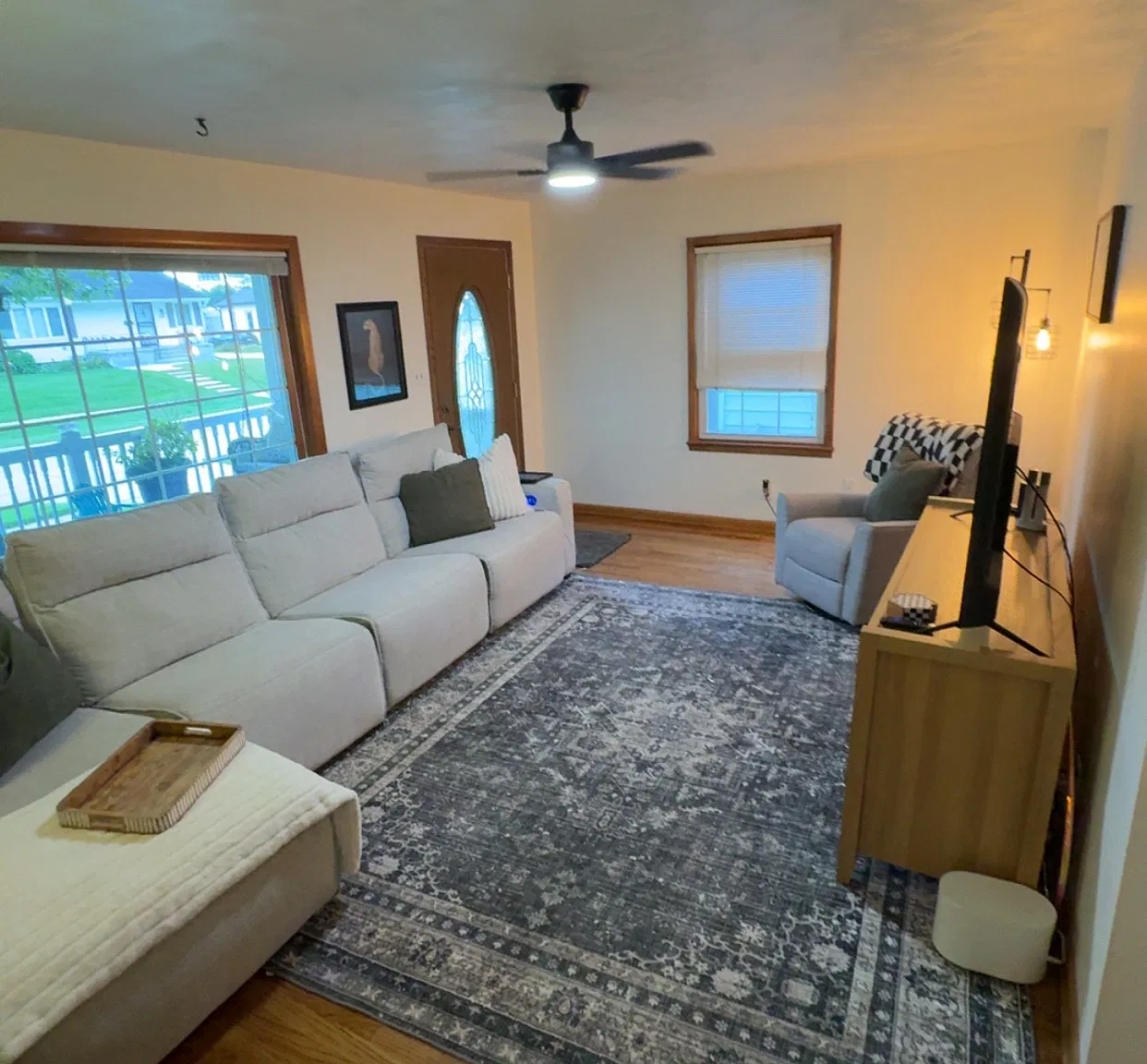 3 bed, 1800 sqft, $2,200 — Photo 2