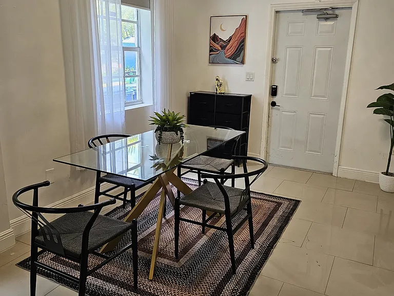 6966 Byron Ave #101 — Photo 23