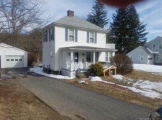 26 Coe St, Winsted, CT 06098
