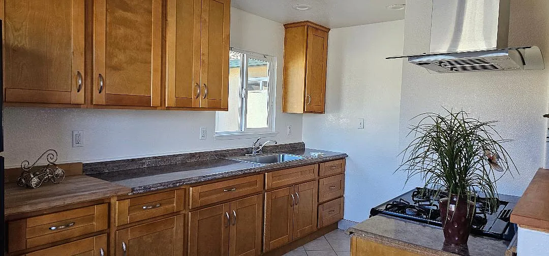 2 bed, 800 sqft, $2,395 — Photo 4