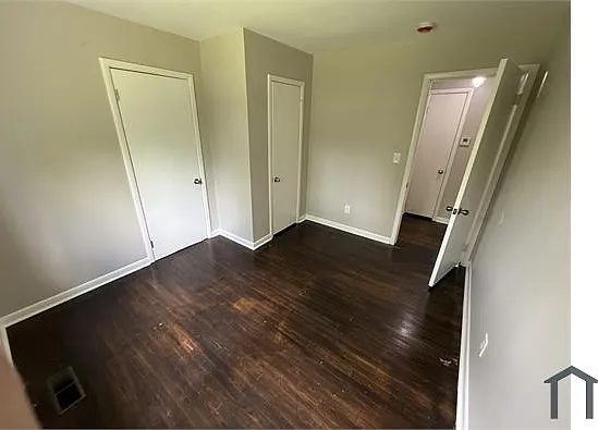2025 Woodrow Dr — Photo 2