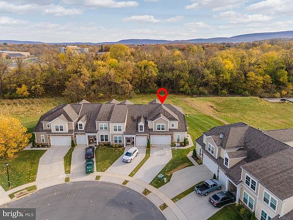 2nd image of 20248 Huntington Ct
